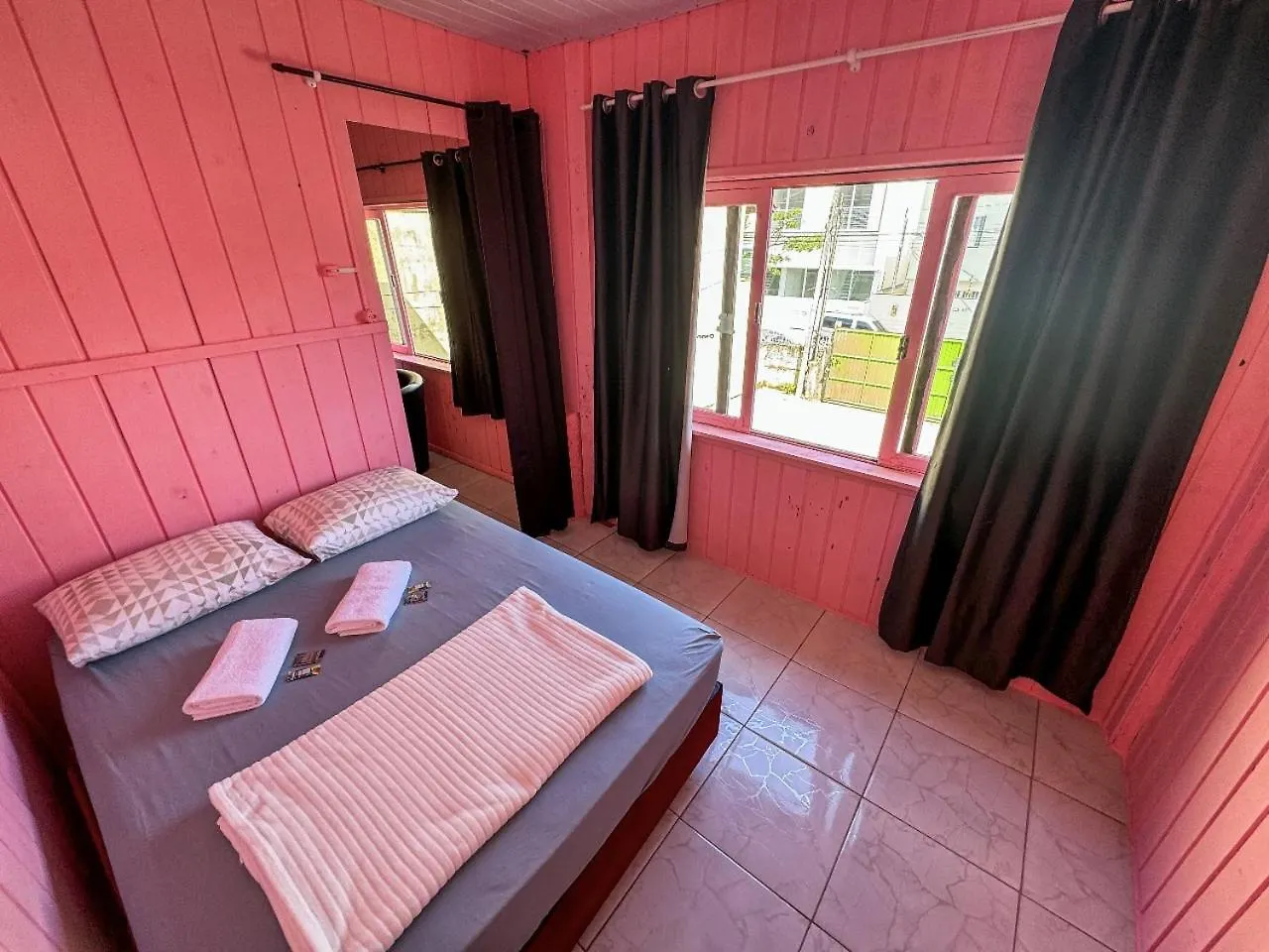 Casa 1º Andar No Centro Pertinho Da Praia! Balneario Camboriu Brazil